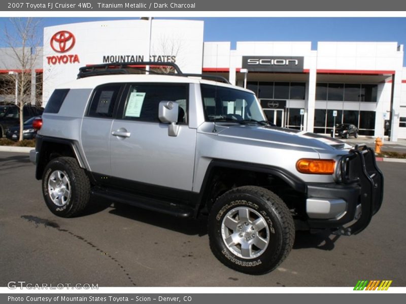 Titanium Metallic / Dark Charcoal 2007 Toyota FJ Cruiser 4WD