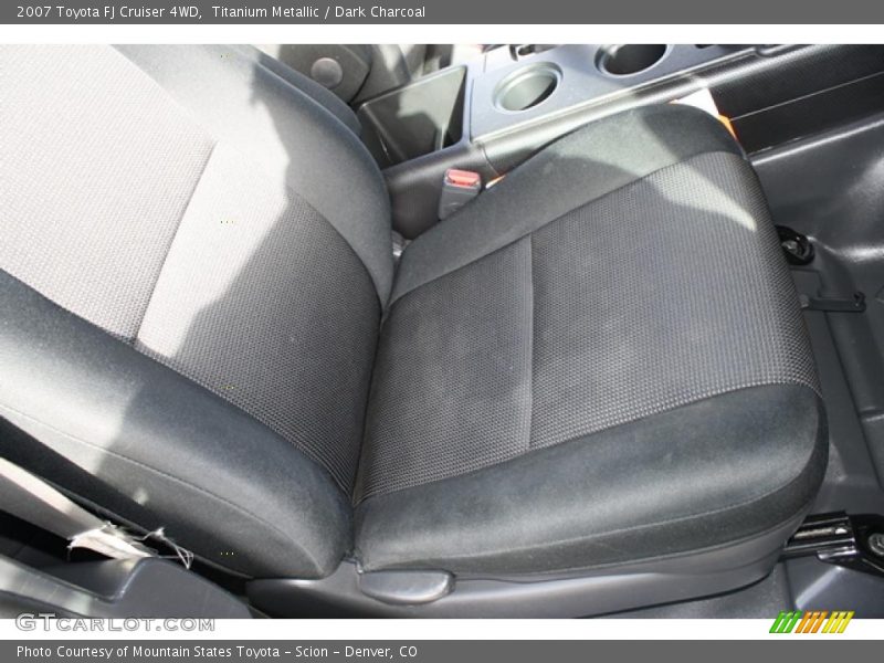 Titanium Metallic / Dark Charcoal 2007 Toyota FJ Cruiser 4WD