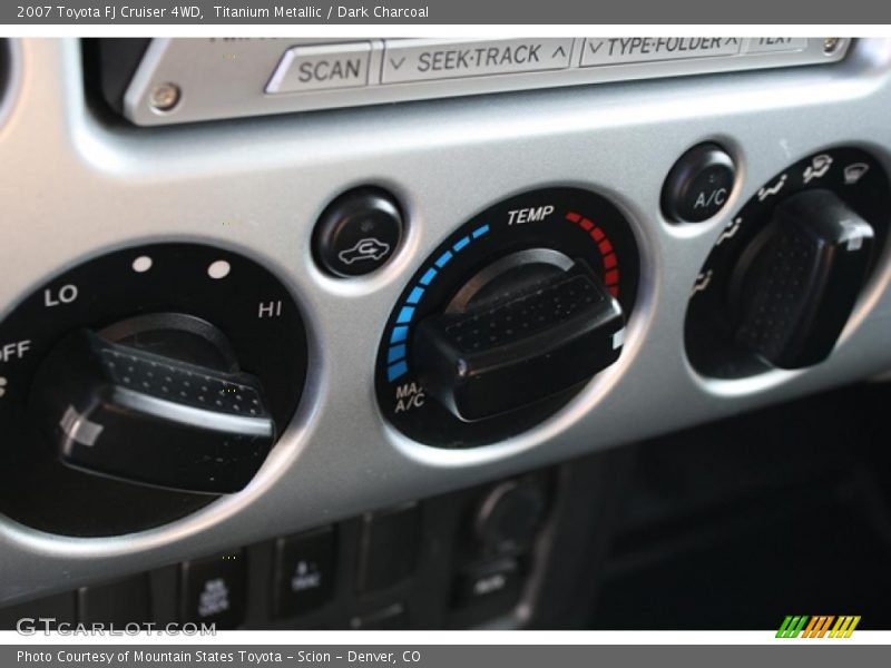 Titanium Metallic / Dark Charcoal 2007 Toyota FJ Cruiser 4WD