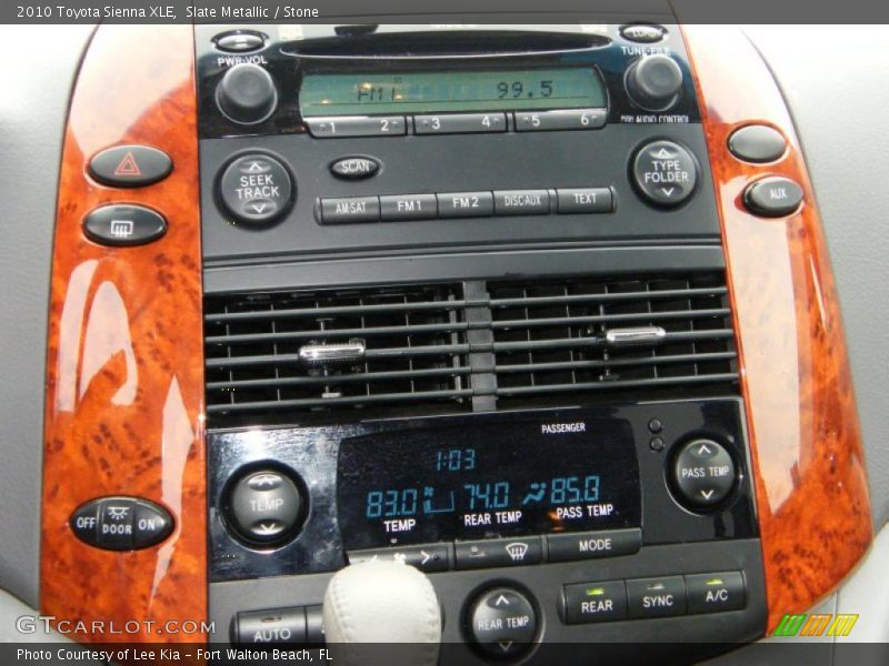 Controls of 2010 Sienna XLE