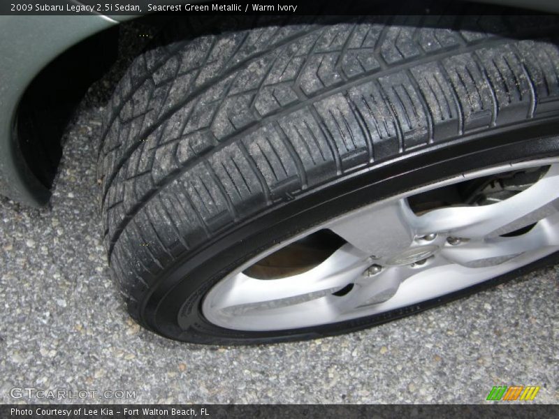 Seacrest Green Metallic / Warm Ivory 2009 Subaru Legacy 2.5i Sedan