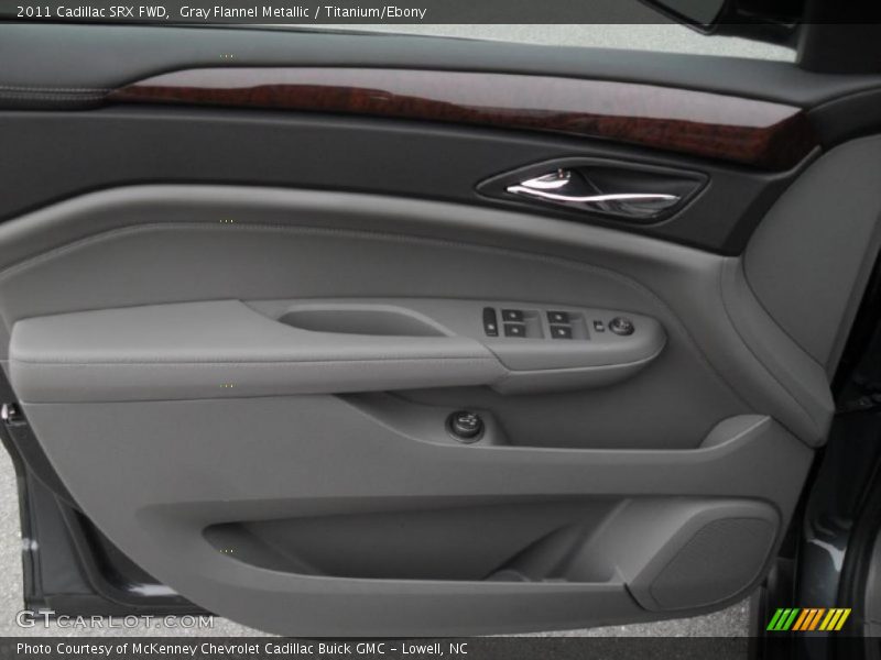 Gray Flannel Metallic / Titanium/Ebony 2011 Cadillac SRX FWD