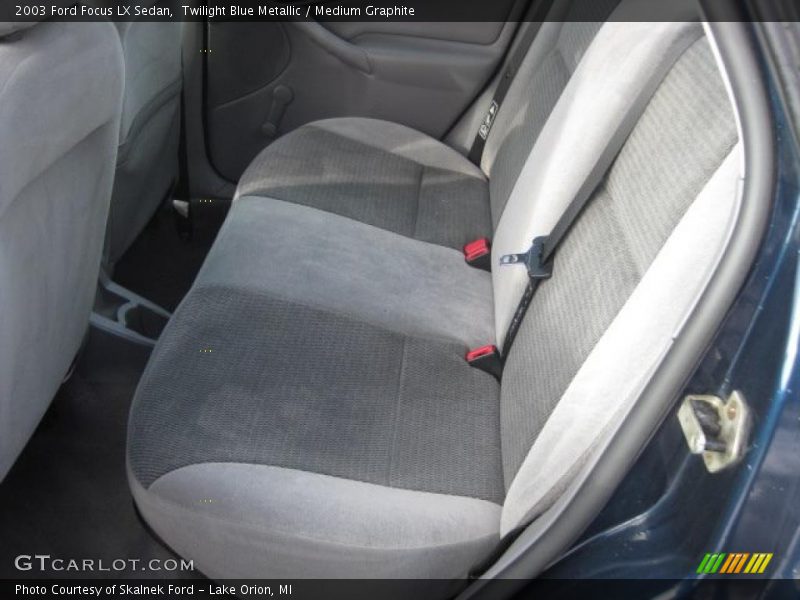  2003 Focus LX Sedan Medium Graphite Interior