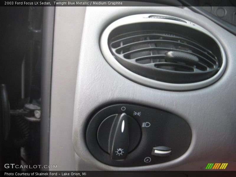 Twilight Blue Metallic / Medium Graphite 2003 Ford Focus LX Sedan