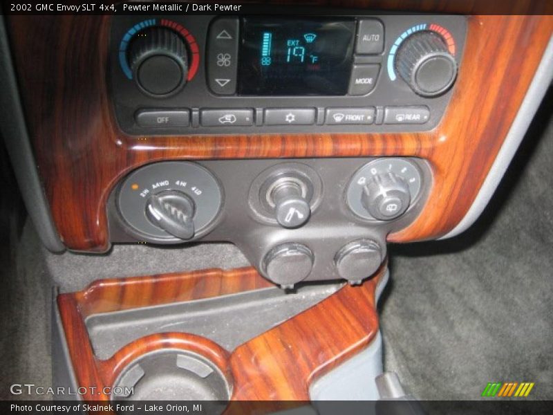 Pewter Metallic / Dark Pewter 2002 GMC Envoy SLT 4x4