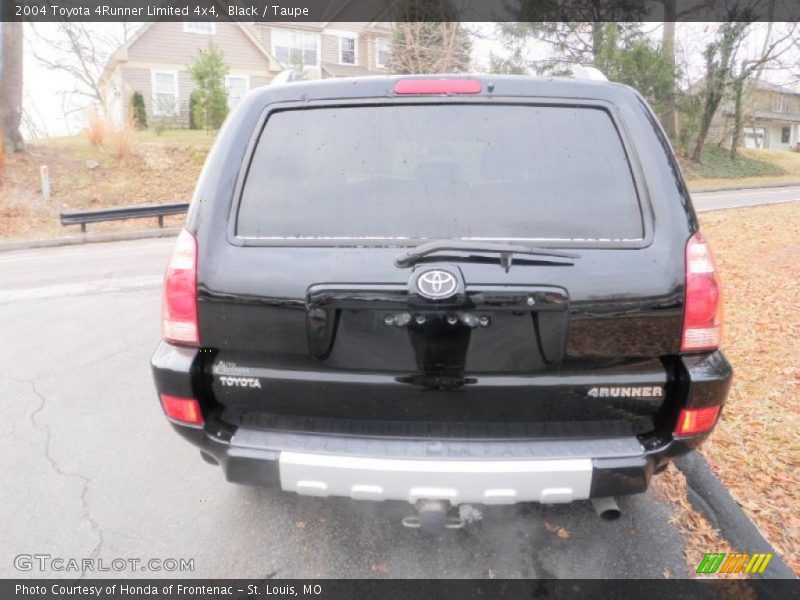 Black / Taupe 2004 Toyota 4Runner Limited 4x4