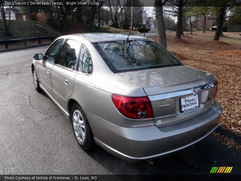 Bright Silver / Gray 2003 Saturn L Series L200 Sedan