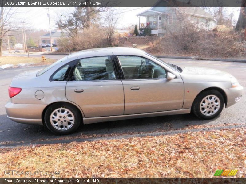 Bright Silver / Gray 2003 Saturn L Series L200 Sedan