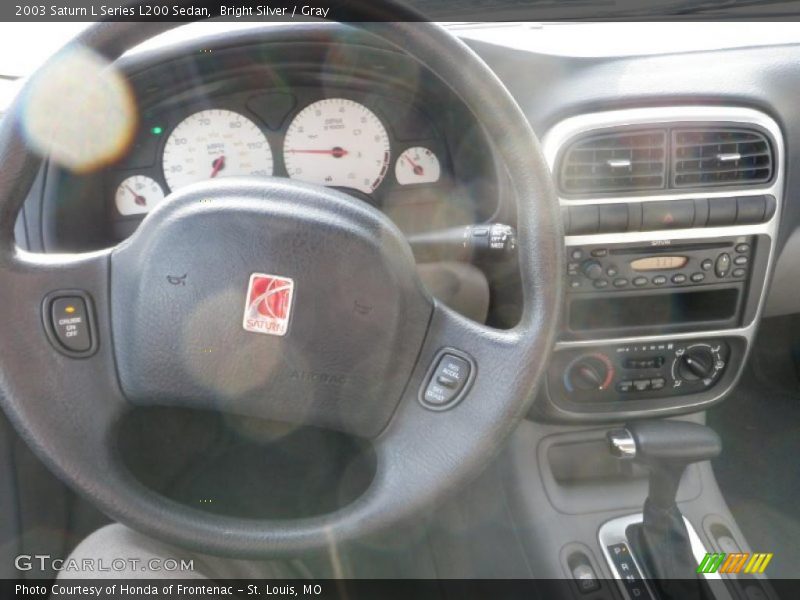 Bright Silver / Gray 2003 Saturn L Series L200 Sedan