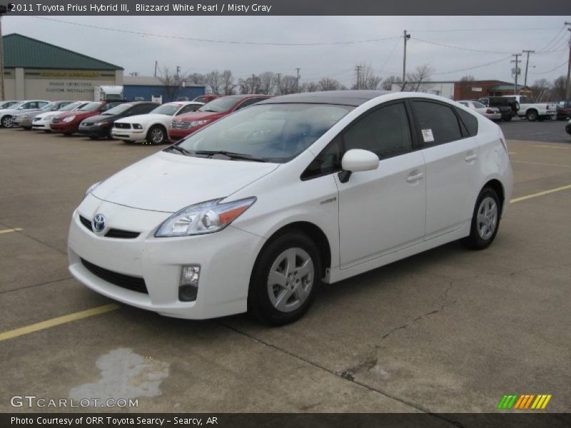 Front 3/4 View of 2011 Prius Hybrid III