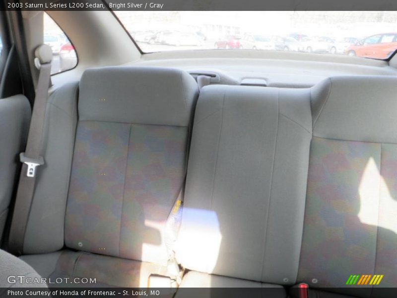 Bright Silver / Gray 2003 Saturn L Series L200 Sedan