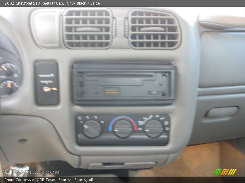Onyx Black / Beige 2002 Chevrolet S10 Regular Cab