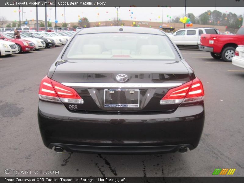 Cocoa Bean Metallic / Ivory 2011 Toyota Avalon Limited