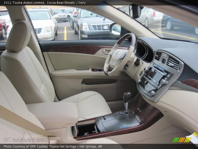 Cocoa Bean Metallic / Ivory 2011 Toyota Avalon Limited