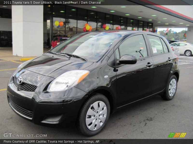 Front 3/4 View of 2011 Yaris 5 Door Liftback
