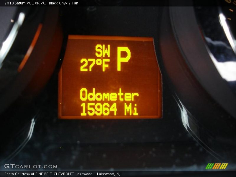 Black Onyx / Tan 2010 Saturn VUE XR V6
