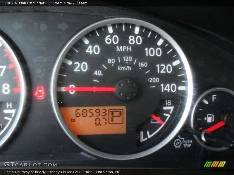 Storm Gray / Desert 2007 Nissan Pathfinder SE