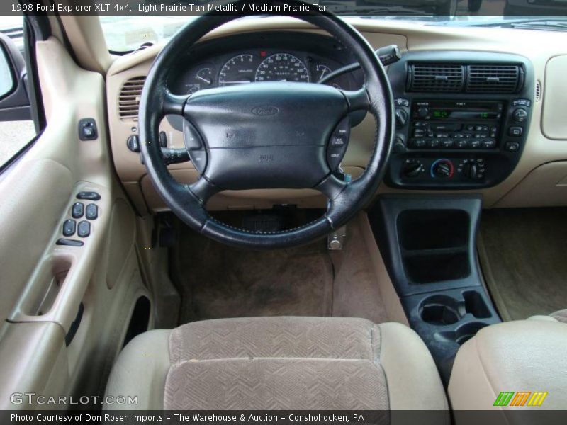 Dashboard of 1998 Explorer XLT 4x4
