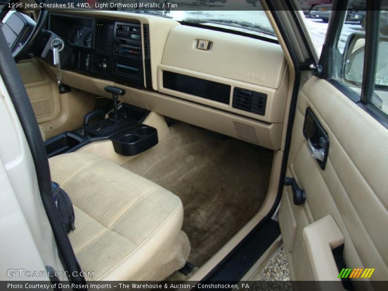  1996 Cherokee SE 4WD Tan Interior