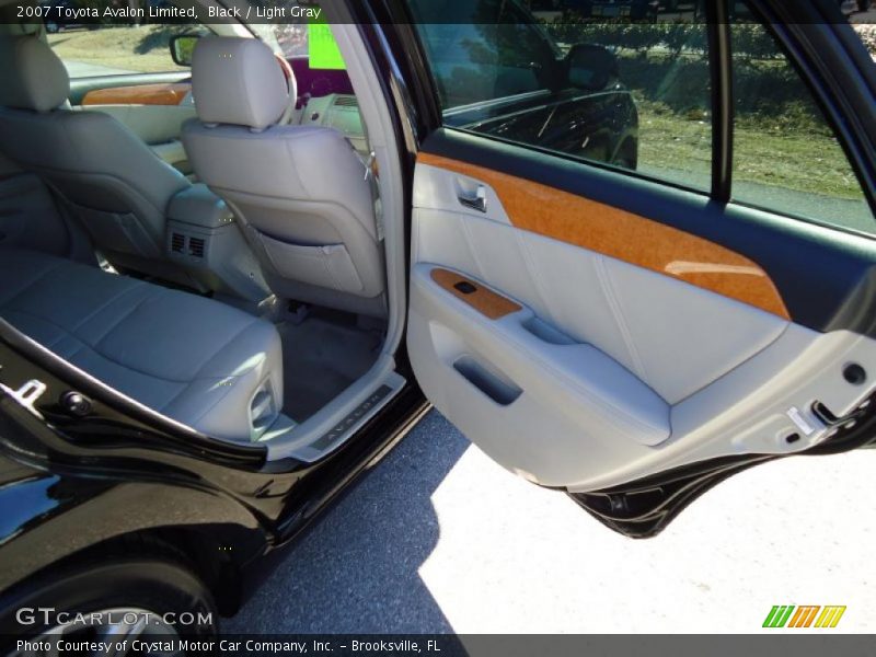 Black / Light Gray 2007 Toyota Avalon Limited
