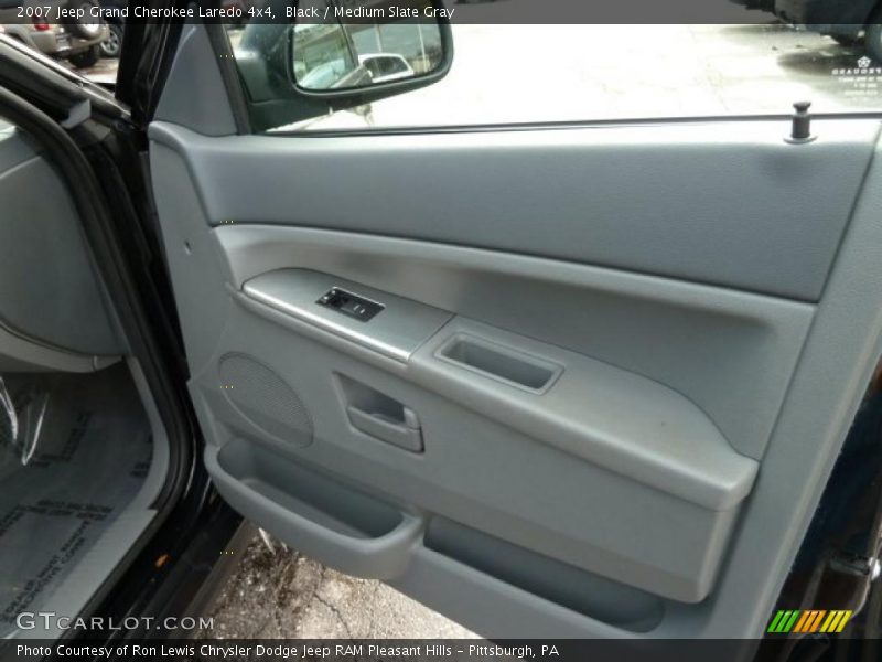 Black / Medium Slate Gray 2007 Jeep Grand Cherokee Laredo 4x4