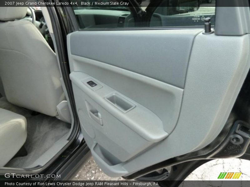 Black / Medium Slate Gray 2007 Jeep Grand Cherokee Laredo 4x4