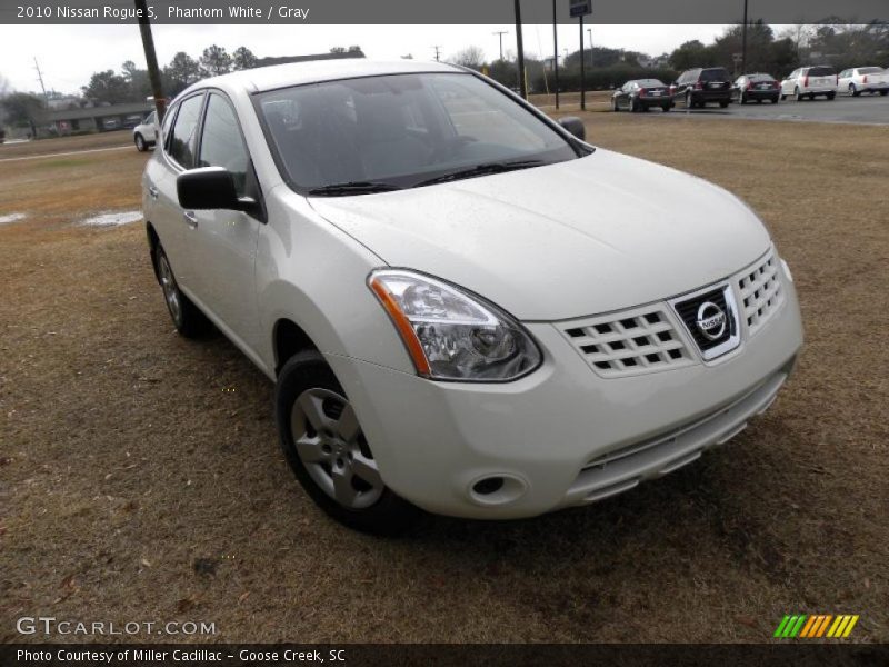 Phantom White / Gray 2010 Nissan Rogue S