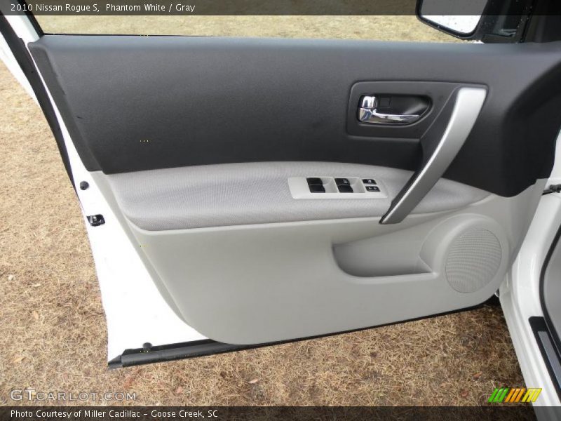 Phantom White / Gray 2010 Nissan Rogue S
