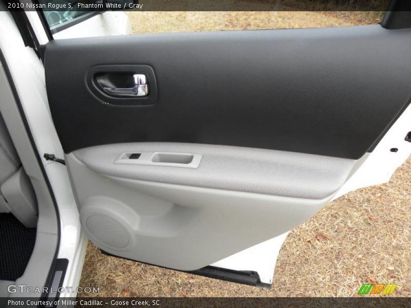 Phantom White / Gray 2010 Nissan Rogue S