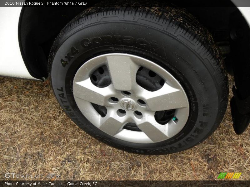Phantom White / Gray 2010 Nissan Rogue S
