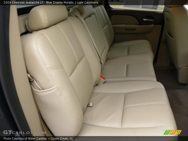  2009 Avalanche LT Light Cashmere Interior