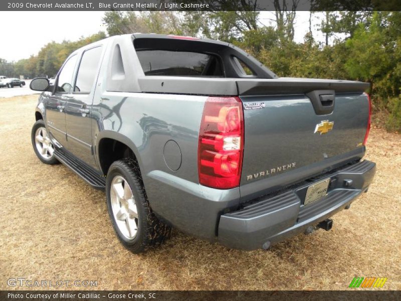 Blue Granite Metallic / Light Cashmere 2009 Chevrolet Avalanche LT
