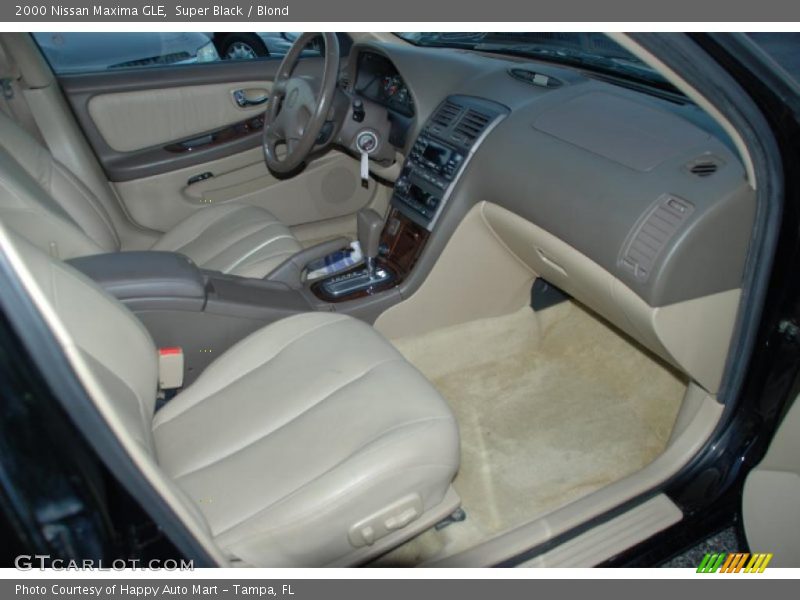 Super Black / Blond 2000 Nissan Maxima GLE