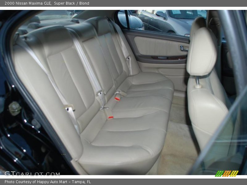 Super Black / Blond 2000 Nissan Maxima GLE