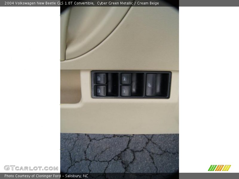 Cyber Green Metallic / Cream Beige 2004 Volkswagen New Beetle GLS 1.8T Convertible