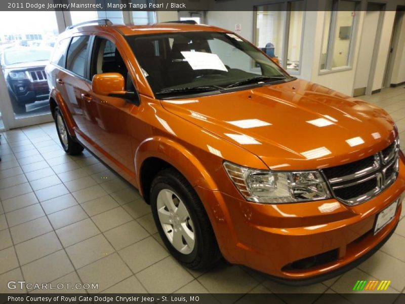 Mango Tango Pearl / Black 2011 Dodge Journey Mainstreet