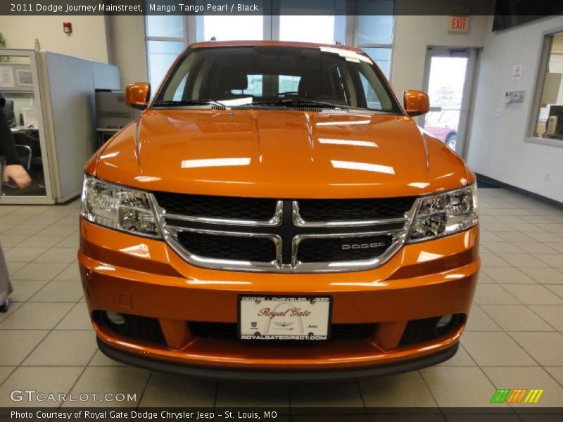 Mango Tango Pearl / Black 2011 Dodge Journey Mainstreet