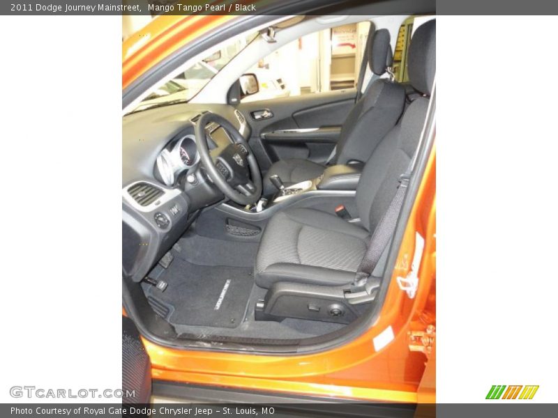  2011 Journey Mainstreet Black Interior