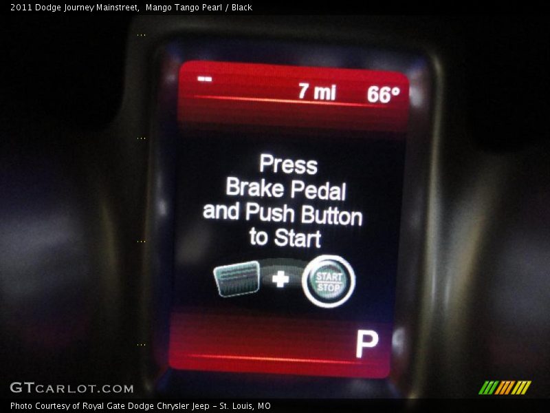 Mango Tango Pearl / Black 2011 Dodge Journey Mainstreet