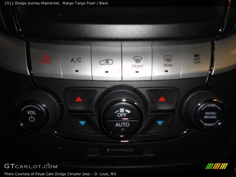 Controls of 2011 Journey Mainstreet