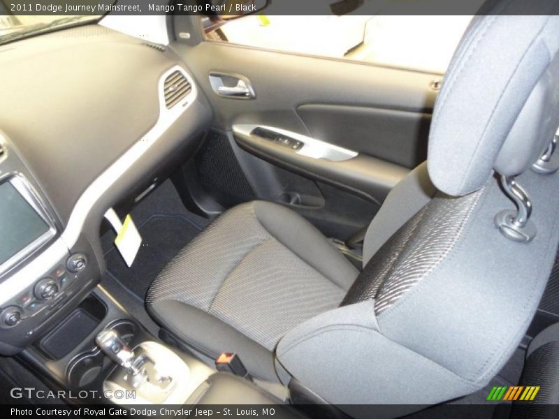  2011 Journey Mainstreet Black Interior
