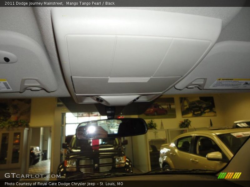 Mango Tango Pearl / Black 2011 Dodge Journey Mainstreet