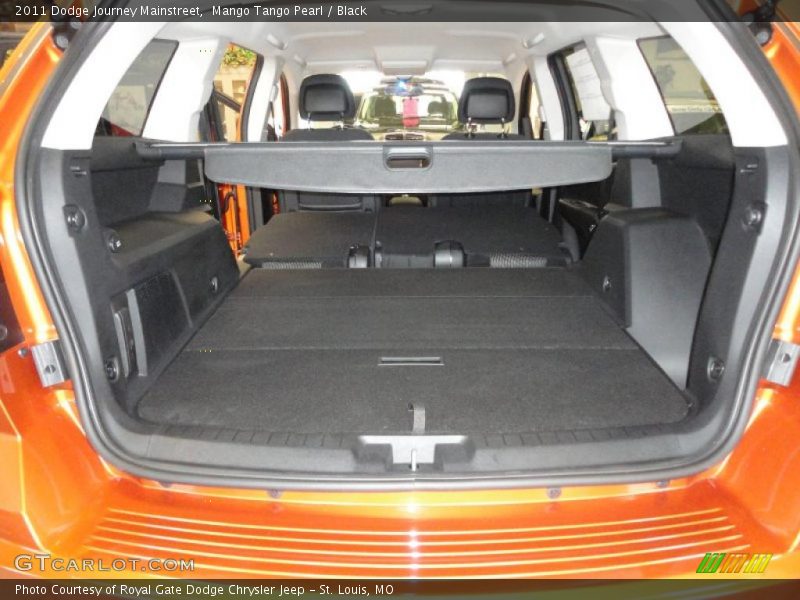  2011 Journey Mainstreet Trunk