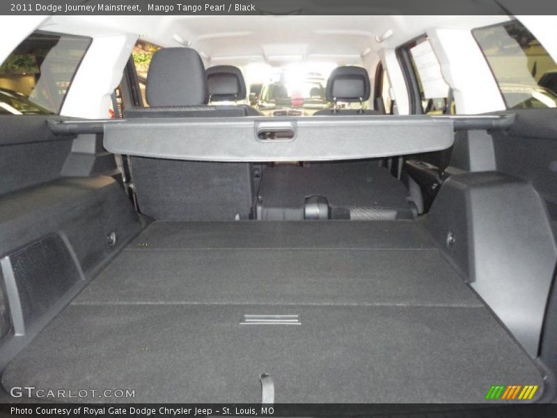  2011 Journey Mainstreet Trunk