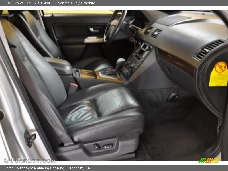 Silver Metallic / Graphite 2004 Volvo XC90 2.5T AWD