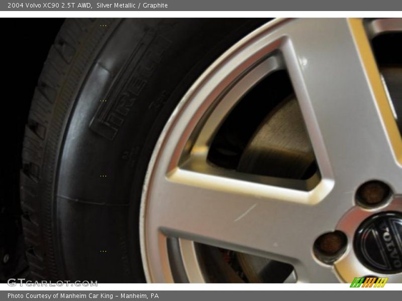Silver Metallic / Graphite 2004 Volvo XC90 2.5T AWD