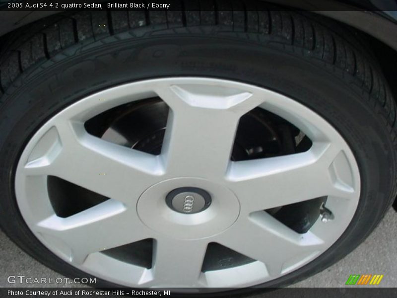  2005 S4 4.2 quattro Sedan Wheel