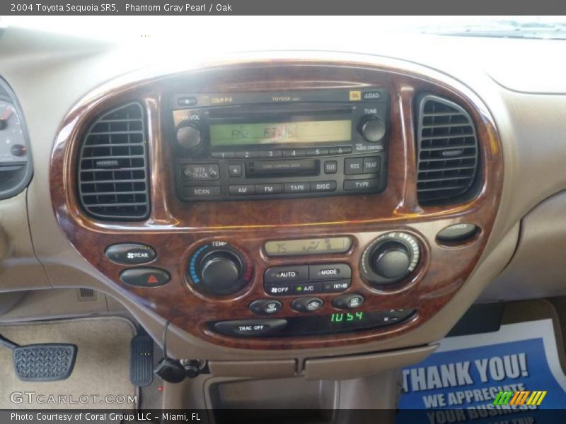 Controls of 2004 Sequoia SR5