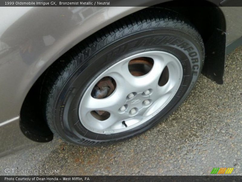  1999 Intrigue GX Wheel