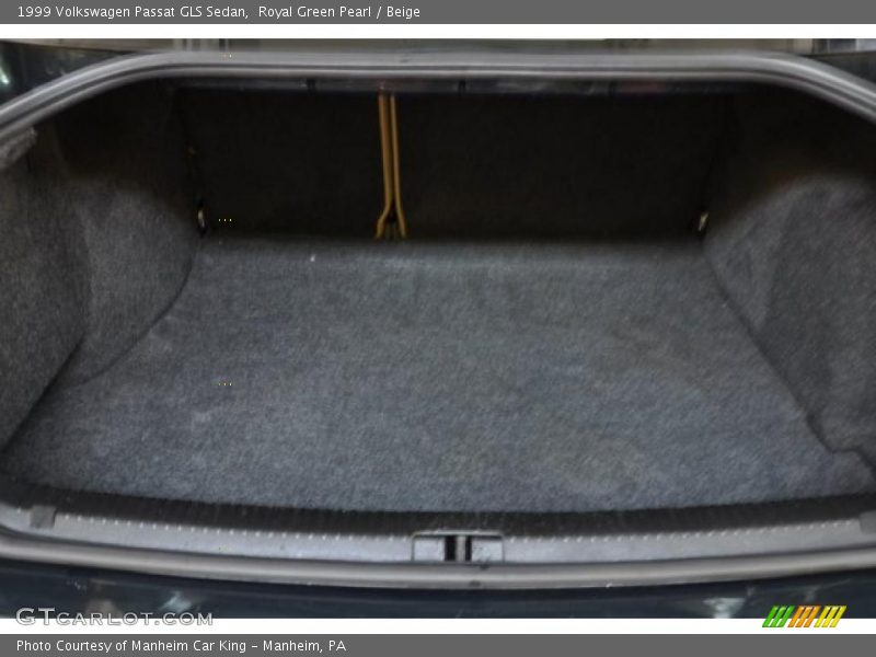 Royal Green Pearl / Beige 1999 Volkswagen Passat GLS Sedan